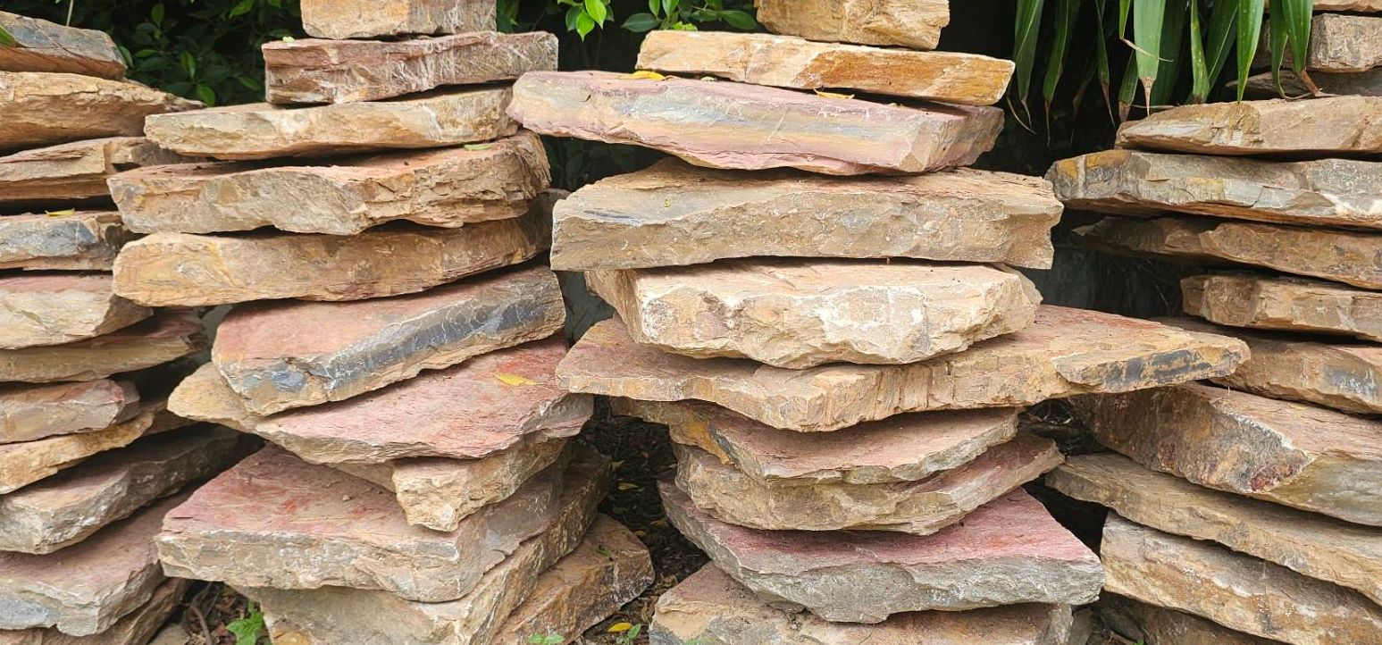 Pink Slate - Avg. (30-50cm X 40-60cm X 4-6cm)